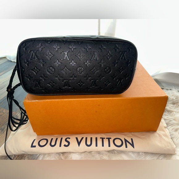 ✨SOLD✨Louis Vuitton neverfull empreinte noir - Picture 5 of 13